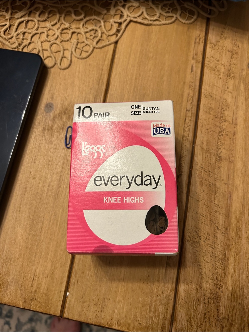 10  pair LEGGS Everyday Knee Highs One Size